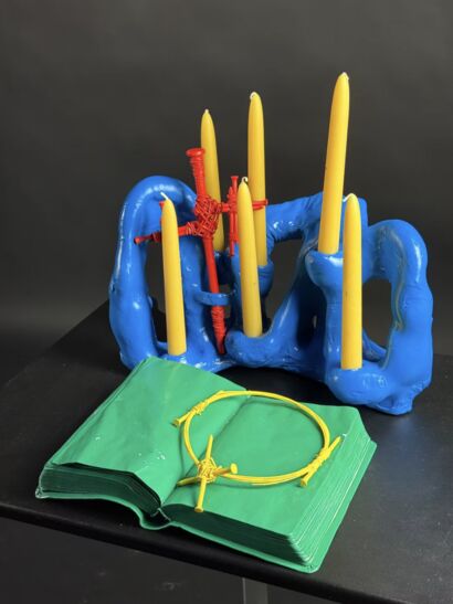 Modern Altar - a Sculpture & Installation Artowrk by Kay Moon